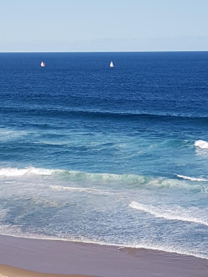 Arena Luxury Beachfront Apartment Newcastle Dış mekan fotoğraf