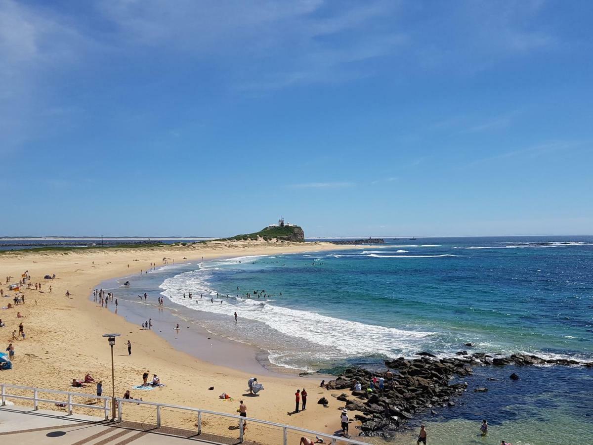 Arena Luxury Beachfront Apartment Newcastle Dış mekan fotoğraf